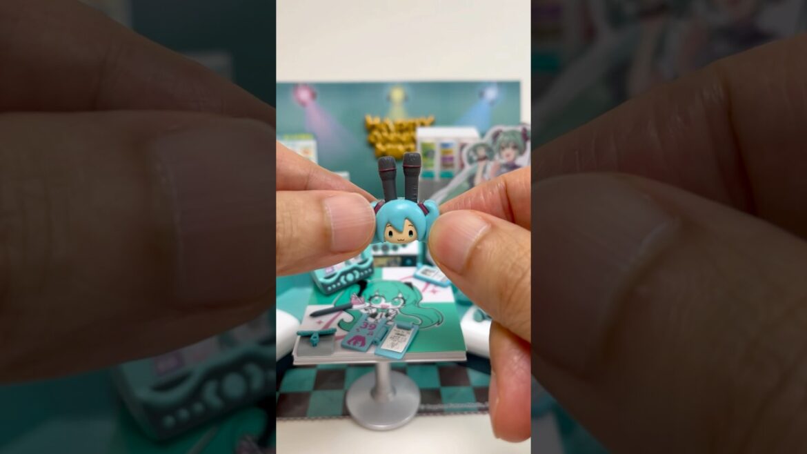 【Hatsune Miku】Miku Miku Karaoke Re-Ment Miniature Microphone #shorts