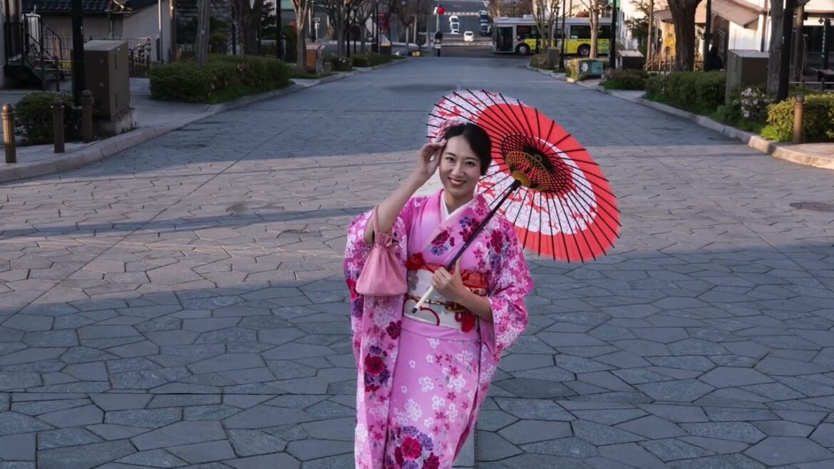 Furisode & Sakura Photo Shoot in Hakodate｜Goryokaku & Red Brick with Taiwanese Guest
