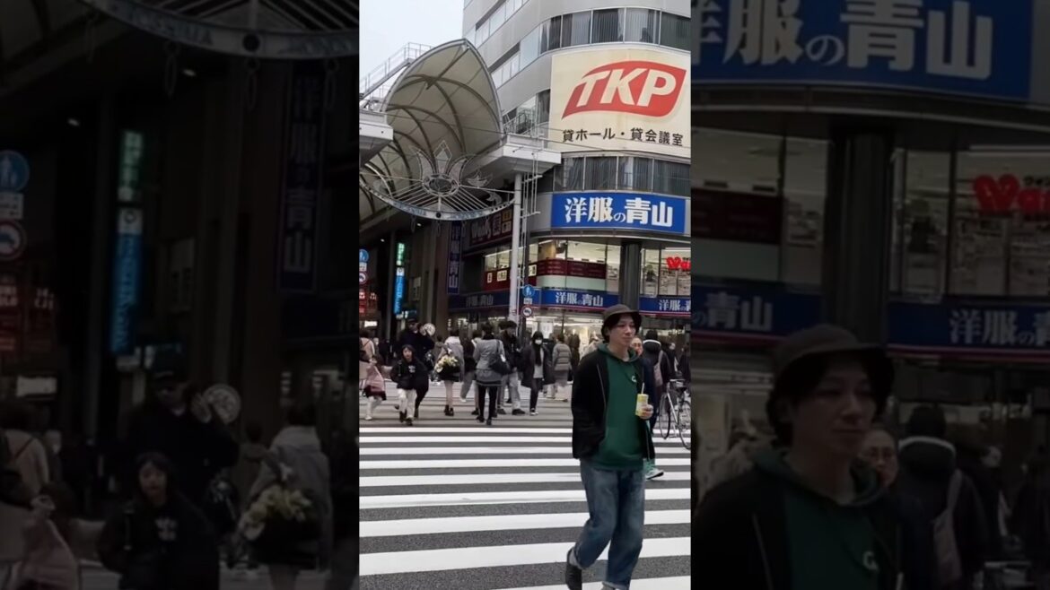 Hiroshima mein Parmanu Bam giraya tha ЁЯШ▓ #shorts #shortsfeed @travelwithak Hiroshima mein Parmanu Bam giraya tha ЁЯШ▓ #shorts #shortsfeed @travelwithak