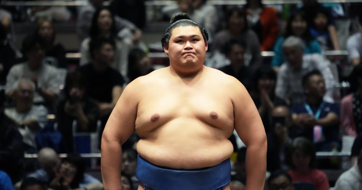 Sumo wrestling gets its first Japanese grand champion in 7 years as 24-year-old Onosato reaches top rank