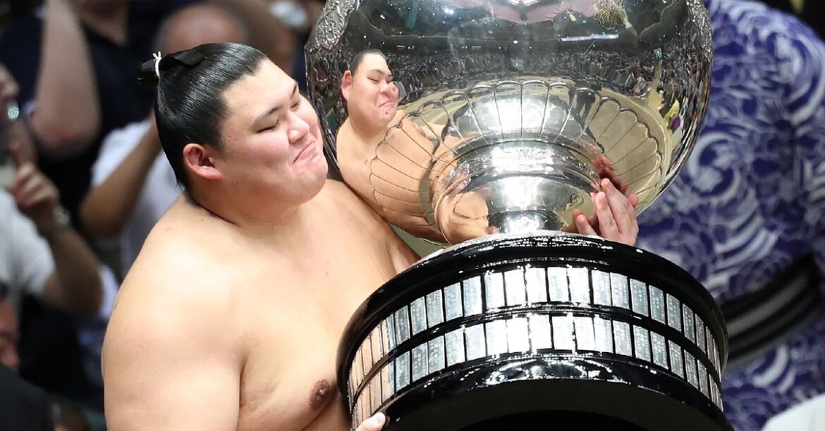 Sumo history! Onosato becomes first Japanese yokozuna since 2017 | Highlights Sumo history! Onosato becomes first Japanese yokozuna since 2017 | Highlights