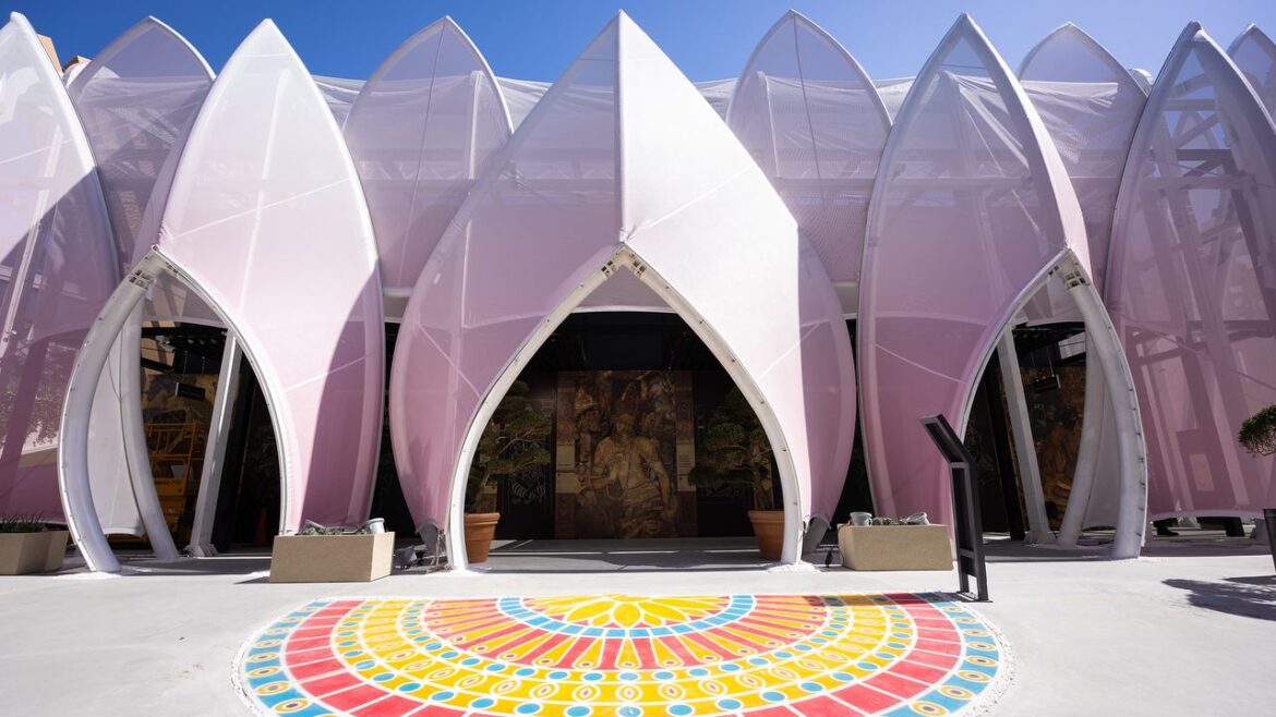 India Pavilion | Nippon.com