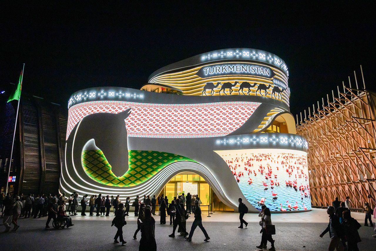 The Turkmenistan Pavilion. (© Nippon.com)