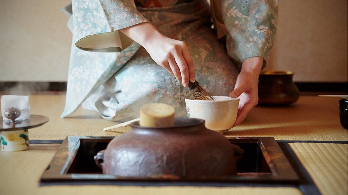 Bringing “Cha” to the World: International Expositions and the “Selling” of Japanese Tea Bringing “Cha” to the World: International Expositions and the “Selling” of Japanese Tea