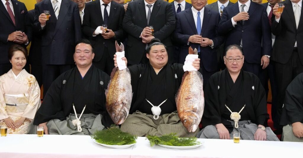Japan Welcomes a New Sumo Champ. Surprise: He’s Japanese.