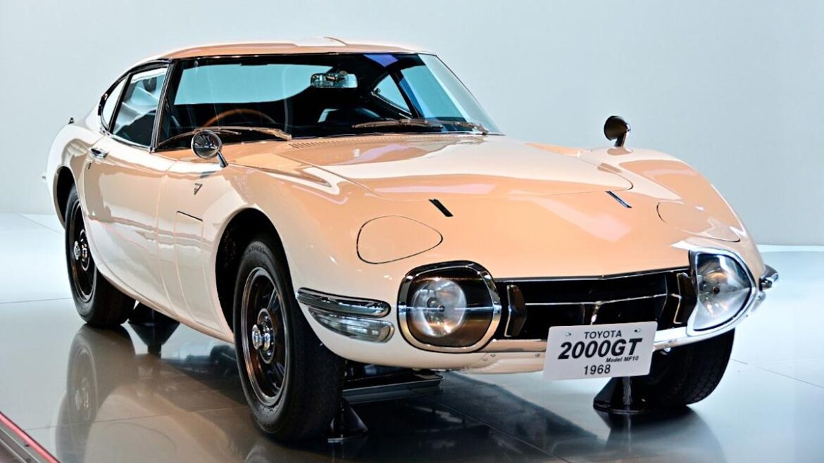 Old Japanese Cars That Make Ferraris Seem Affordable Old Japanese Cars That Make Ferraris Seem Affordable