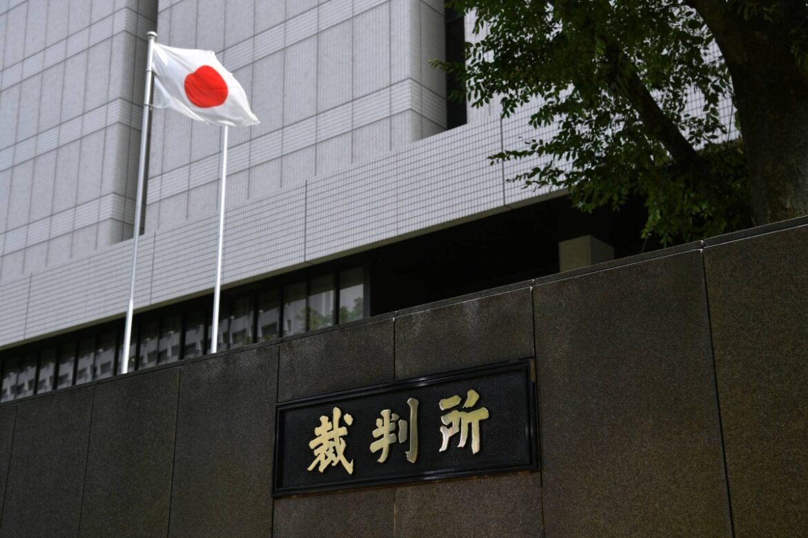 Former Tokyo Stock Exchange employee and father convicted of insider trading Former Tokyo Stock Exchange employee and father convicted of insider trading