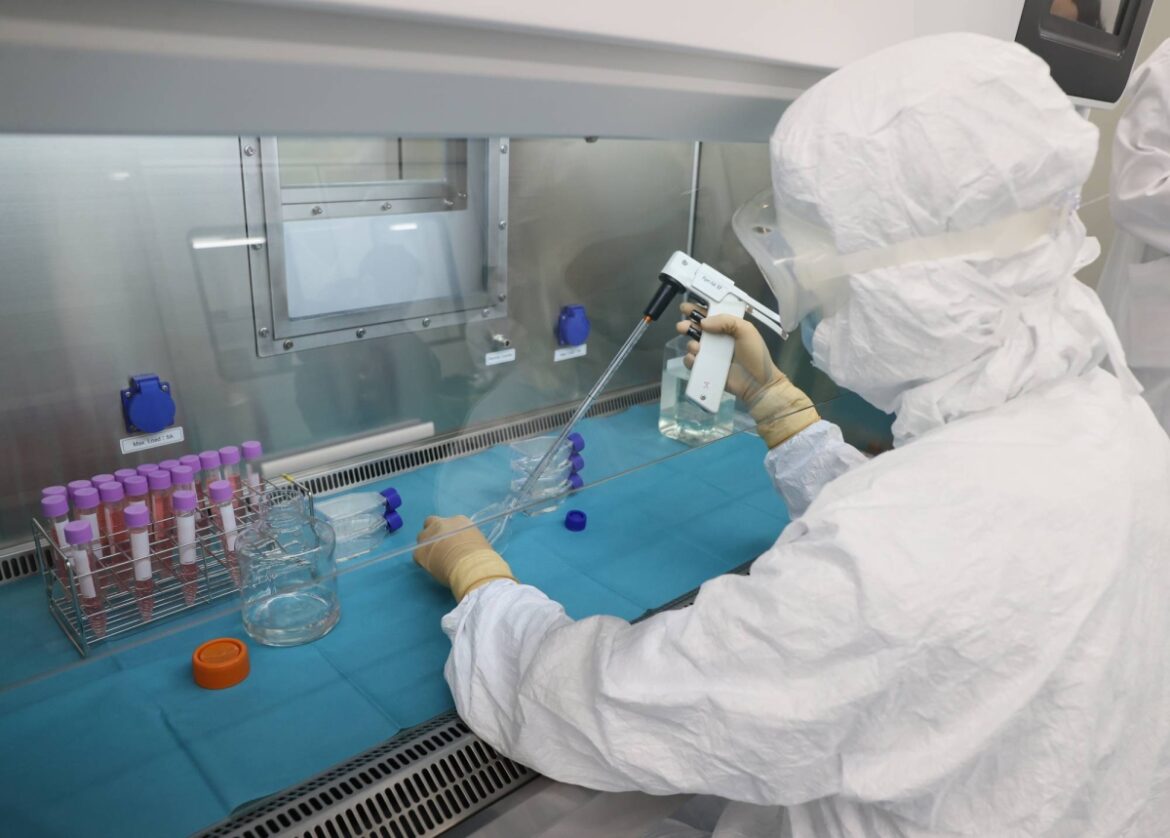 Team develops esophageal cancer prediction method using the inside of the cheek