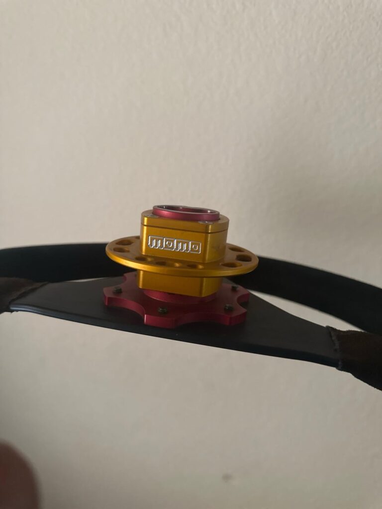 Any idea what this momo quick release hub is? Any idea what this momo quick release hub is?