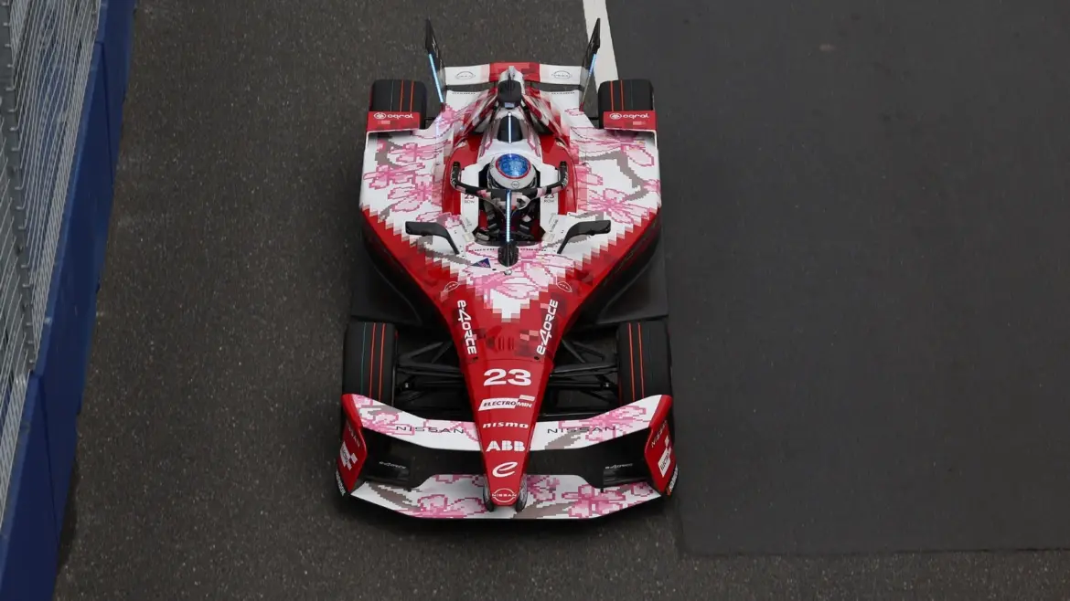 Oliver Rowland of Great Britain driving the (23) Nissan Formula E Team Nissan e-4ORCE 05 on track during practice, ahead of the Tokyo E-Prix, Round 9 of the 2025 FIA Formula E World Championship at Tokyo Street Circuit on May 18, 2025 in Tokyo, Japan