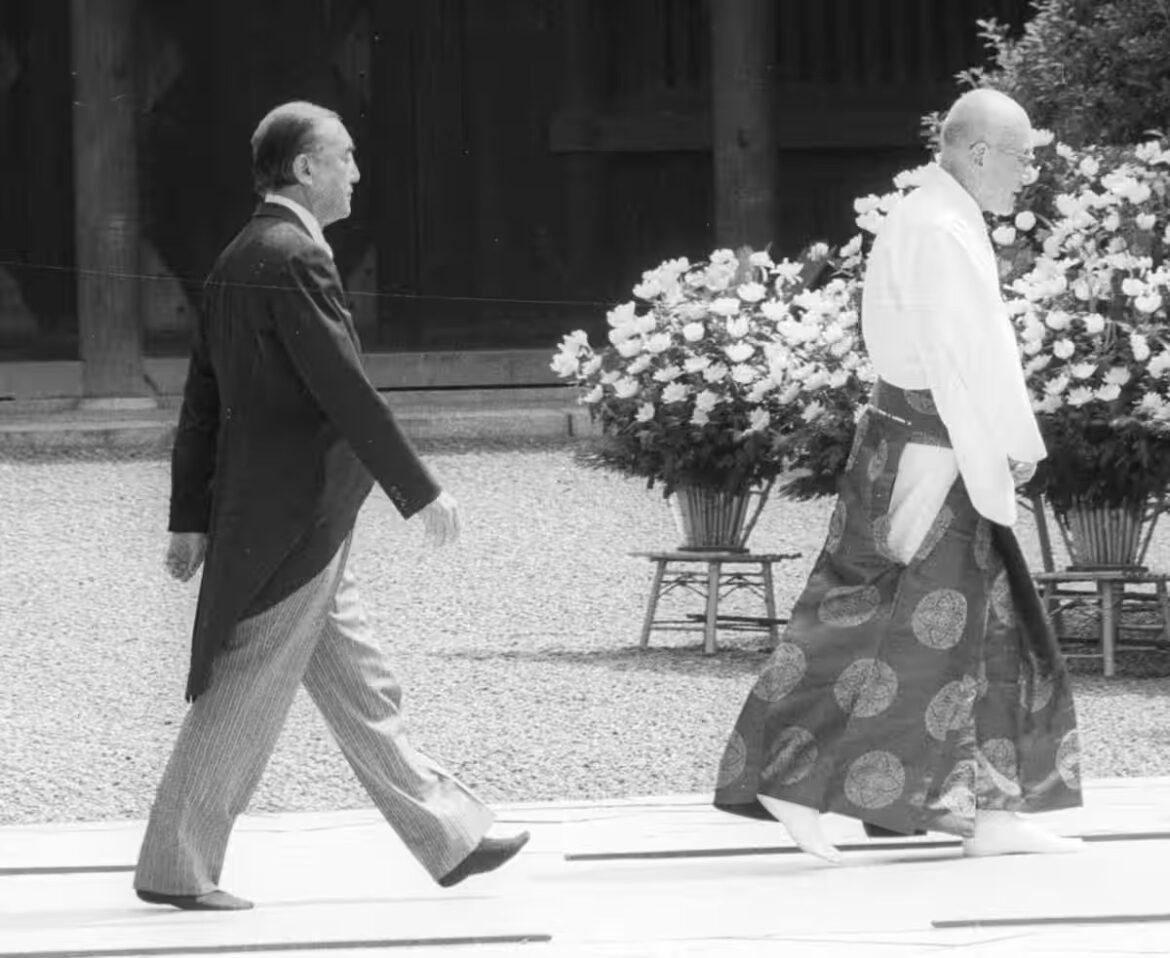 The War Criminals Issue and Japan’s Path to Legal Closure Yasuhiro Nakasone