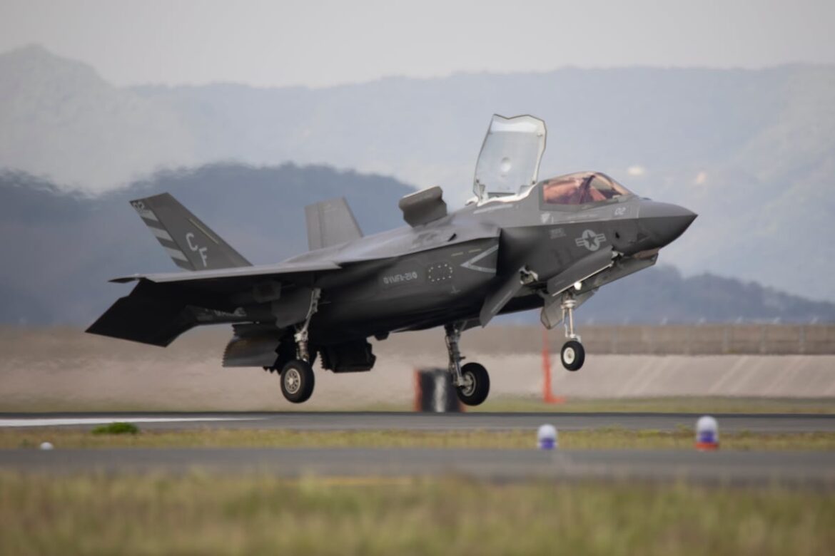 Marine F-35B stealth fighter squadron arrives in Japan