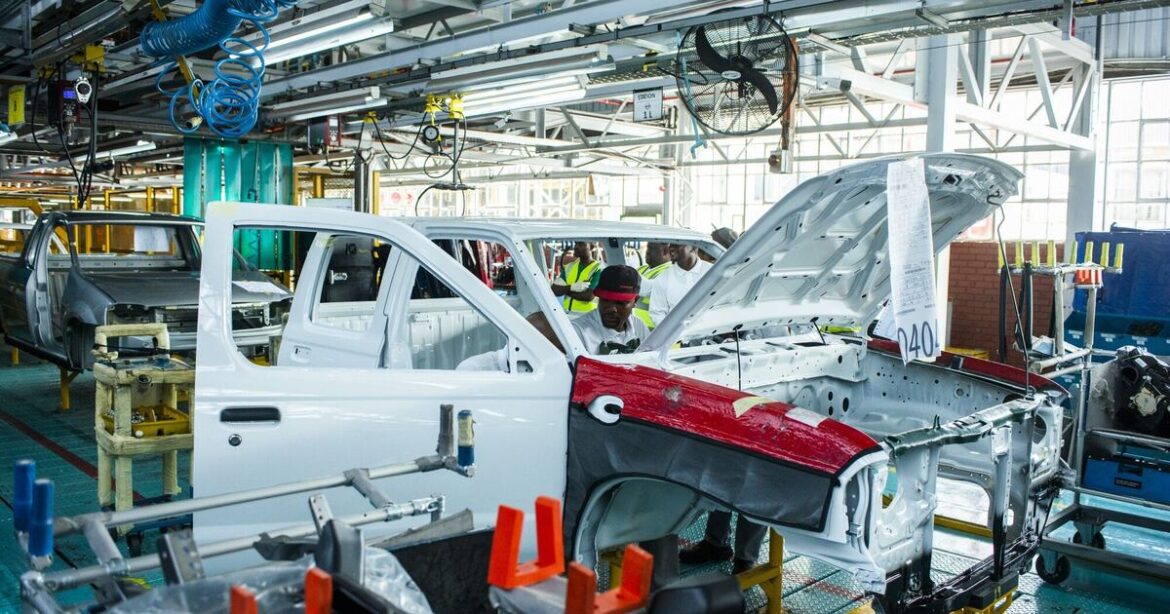 Nissan plans to close plants in Japan, Mexico, Yomiuri says