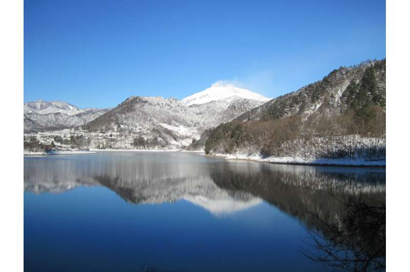 Eruption loading: New approaches to earthquake monitoring at Ontake volcano, Japan