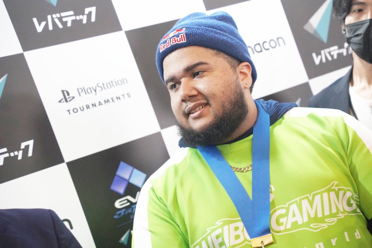 WBG RB MenaRD選手