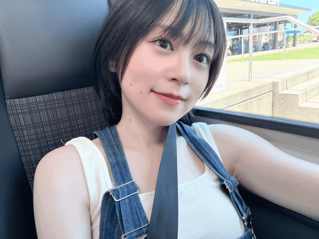 Nakashima Yuki from Her「blue Blue」Photobook Shoot in Australia💙🌟