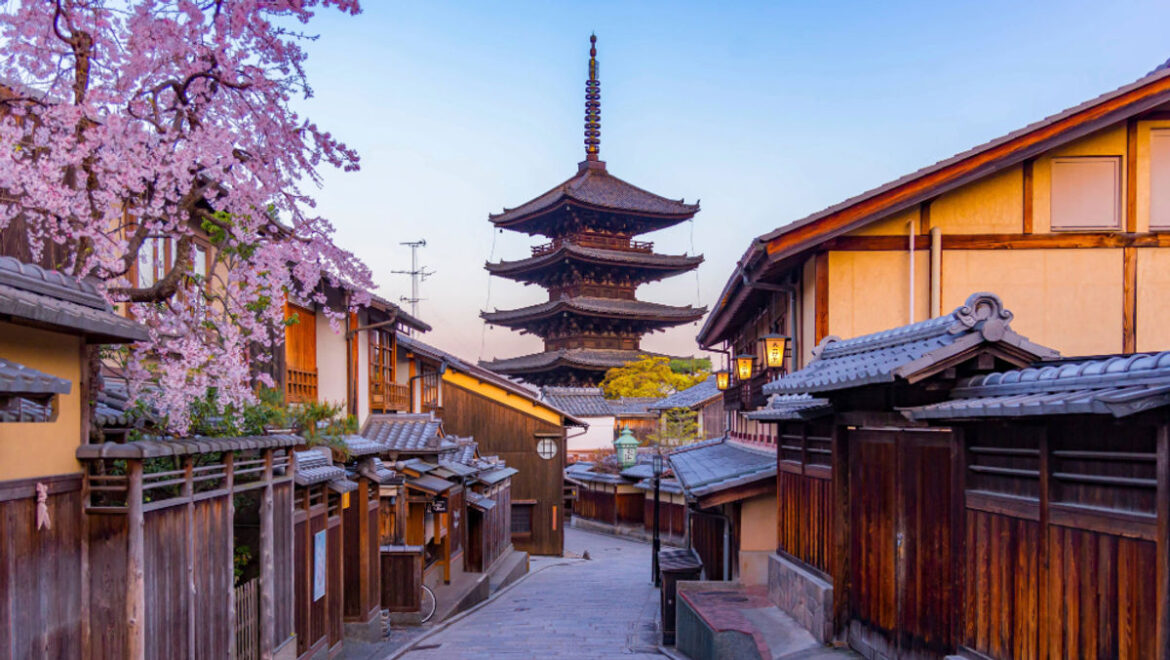 Steep hotel tax hike on the way for Kyoto Steep hotel tax hike on the way for Kyoto