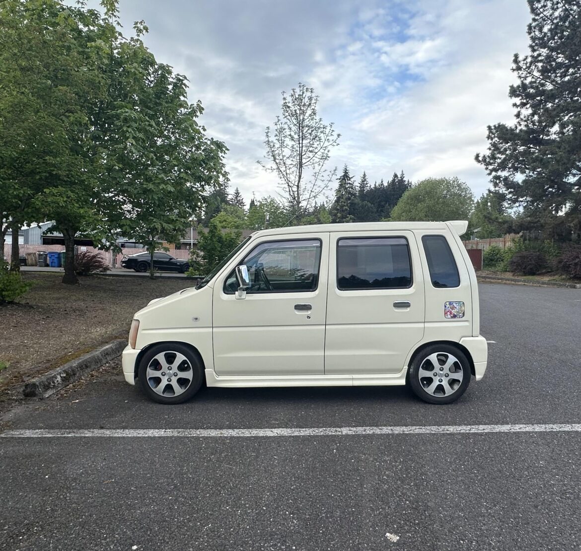 JDM spotted, Suzuki Wagon R at the park in Vancouver Wa