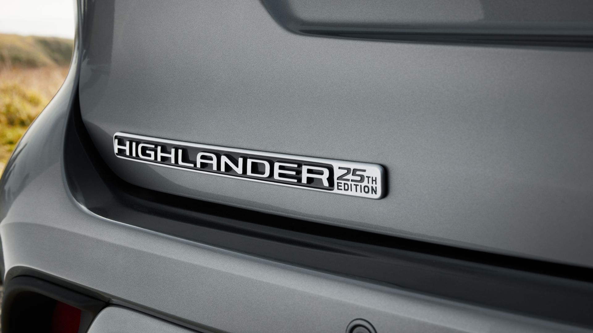 2025 Toyota Highlander Hybrid Exterior "25th Edition" Badge