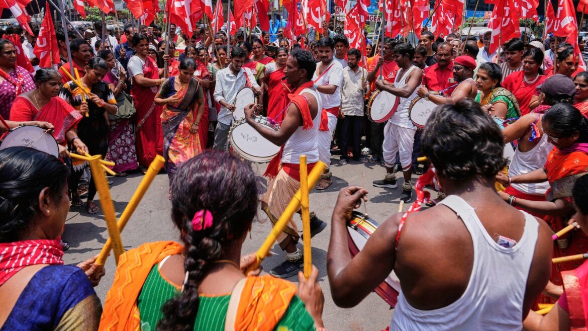 From Tokyo to Los Angeles, workers observe May Day with marches and demonstrations From Tokyo to Los Angeles, workers observe May Day with marches and demonstrations