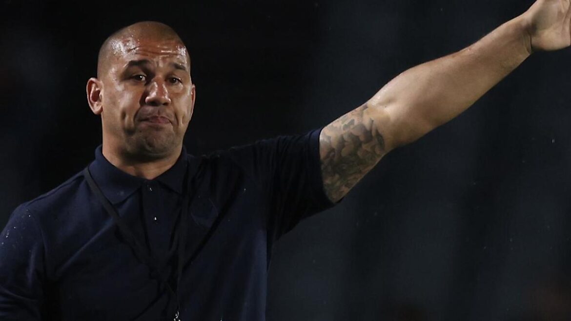 Japanese club parts ways with Aussie coach Japanese club parts ways with Aussie coach