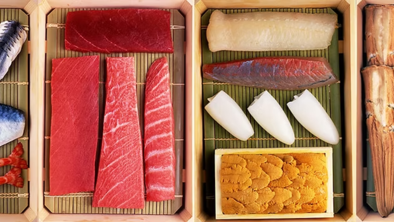 Sushi making at preparation at Sukiyabashi Jiro credits-sukiya-jirojp