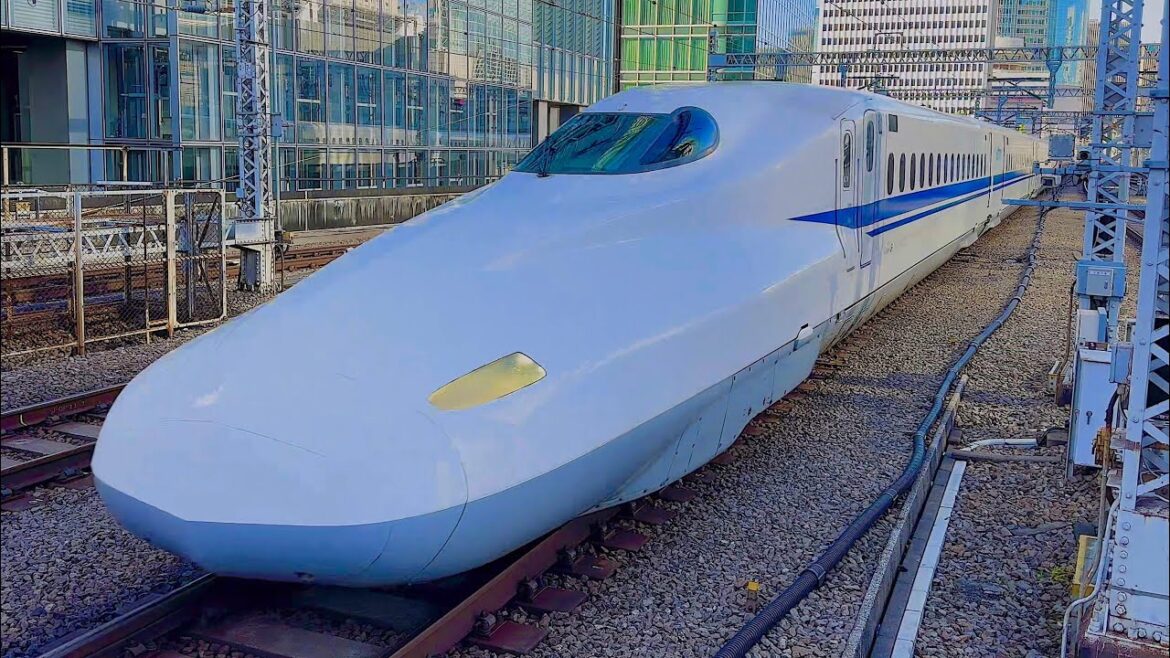 Riding Japan’s Shinkansen Bullet Train First Class - Tokyo to Osaka at 300km/h