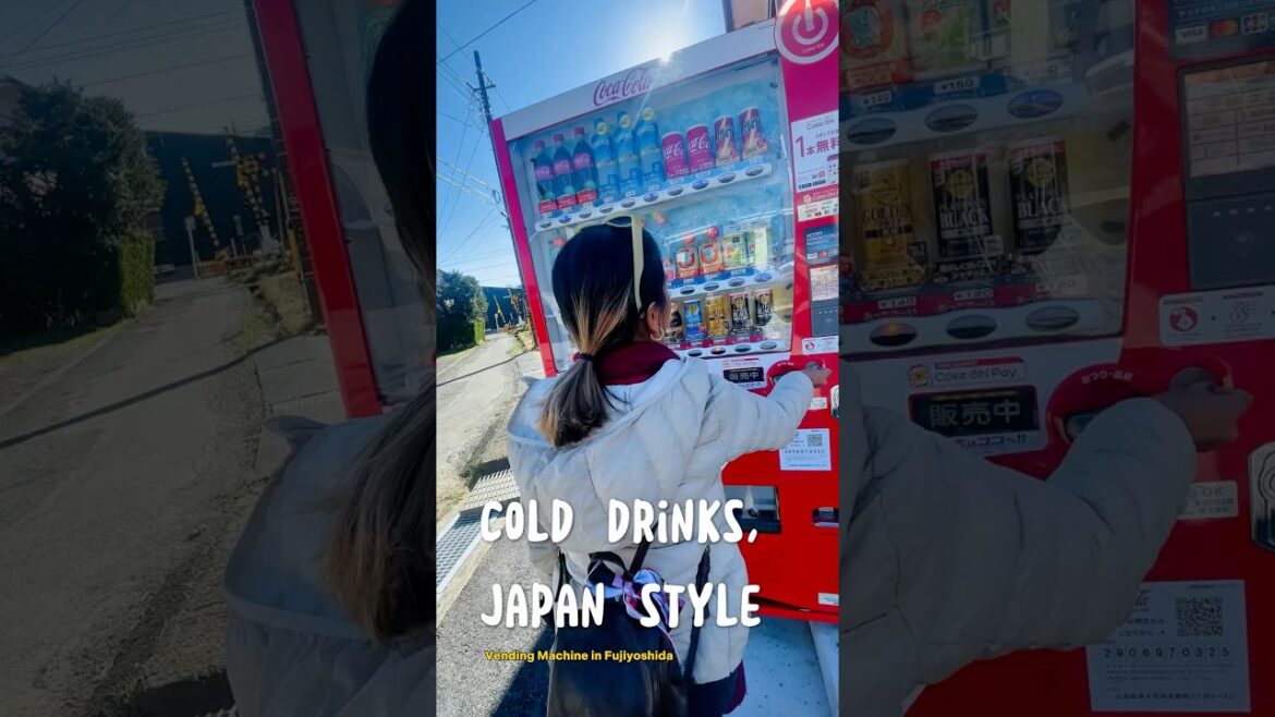 coca-cola vending in Fujiyoshida 🇯🇵 #japanvendingmachine #fujiyoshida #japantravel