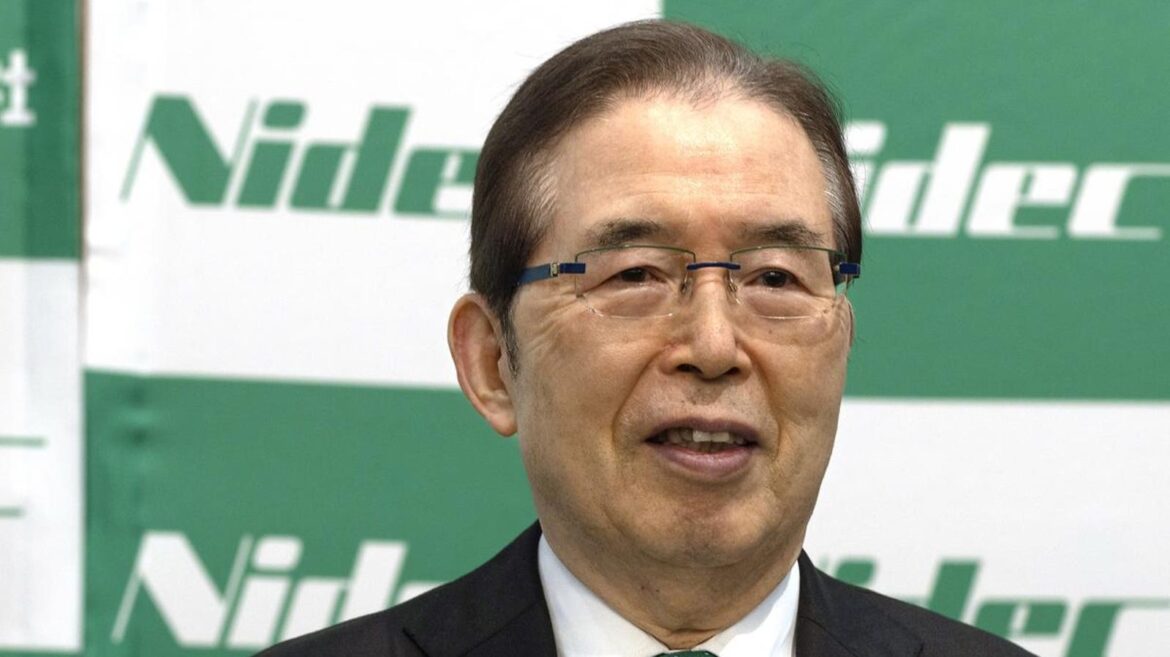 Japanese Billionaire’s Acquisitive Streak Hits Roadblock