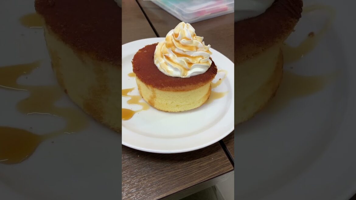 Americana in the Heart of Kyoto! - Holly's Cafe #trending #shorts #foodie #japan #kyoto #breakfast