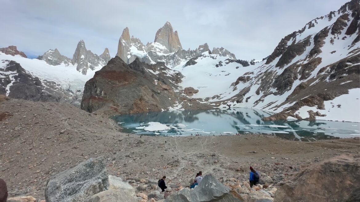 Hiking LAGUNA DE LOS TRES in Argentina on Thanksgiving Day in Patagonia Hiking LAGUNA DE LOS TRES in Argentina on Thanksgiving Day in Patagonia