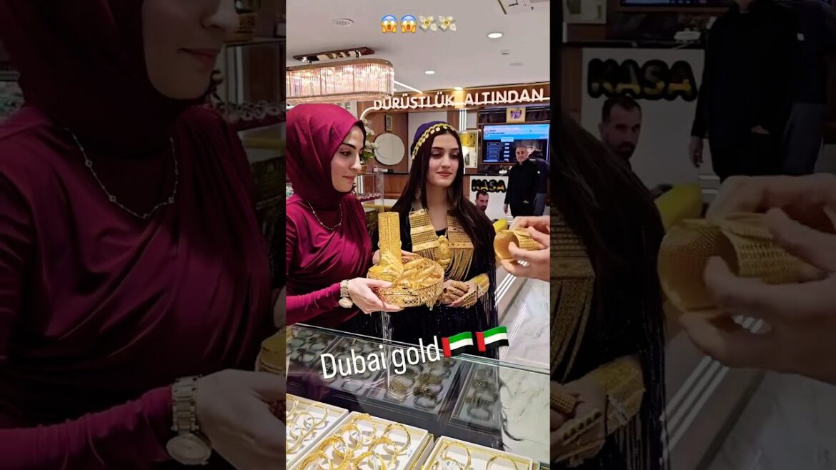 Dubai Gold 🇦🇪🥰🫶#dubai #gold #uae #shorts #burjkhalifa #travel