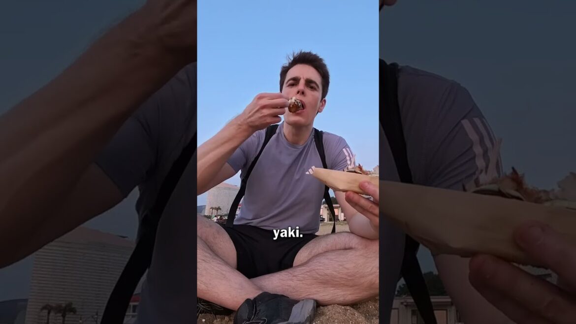 $5 Takoyaki at Fukuoka’s Sunset Beach π―π΅ $5 Takoyaki at Fukuoka's Sunset Beach π―π΅