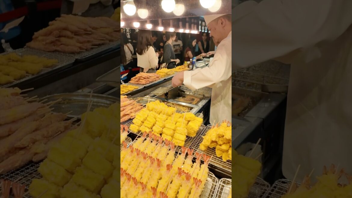 Street Foods in Kyoto Japan🇯🇵 #shorts #foodshorts #travel #streetfood #japanesefood #foodie #food