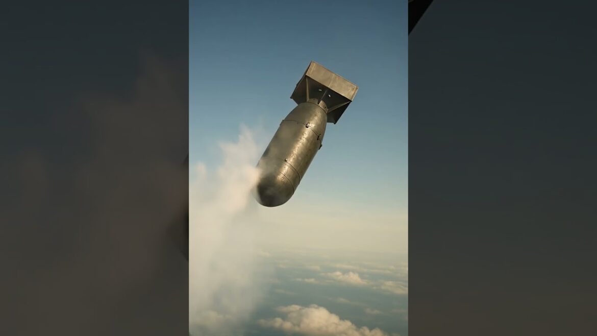 Hiroshima 1945 The Day the Sky Fell