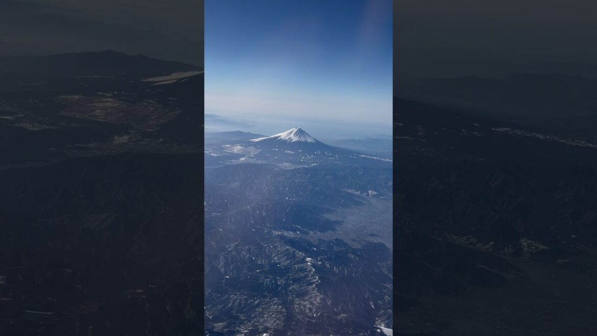Mount Fuji, Japan #shorts #travel #short #airplane #koreanair #mtfuji