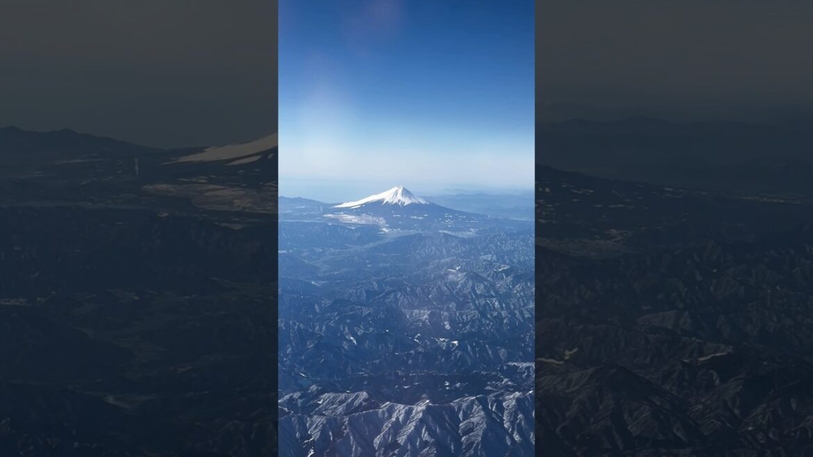 Mount Fuji seen from above #shorts #travel #short #airplane #koreanair