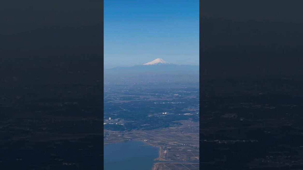 Mt.Fuji Japan #shorts #travel #short #airplane #koreanair #koreanairlines