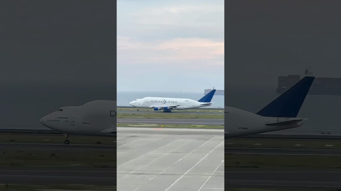 5Y4531 taking off NGO-ANC #aviation #dreamlifter #usa  #nagoya #anchorage @Boeing
