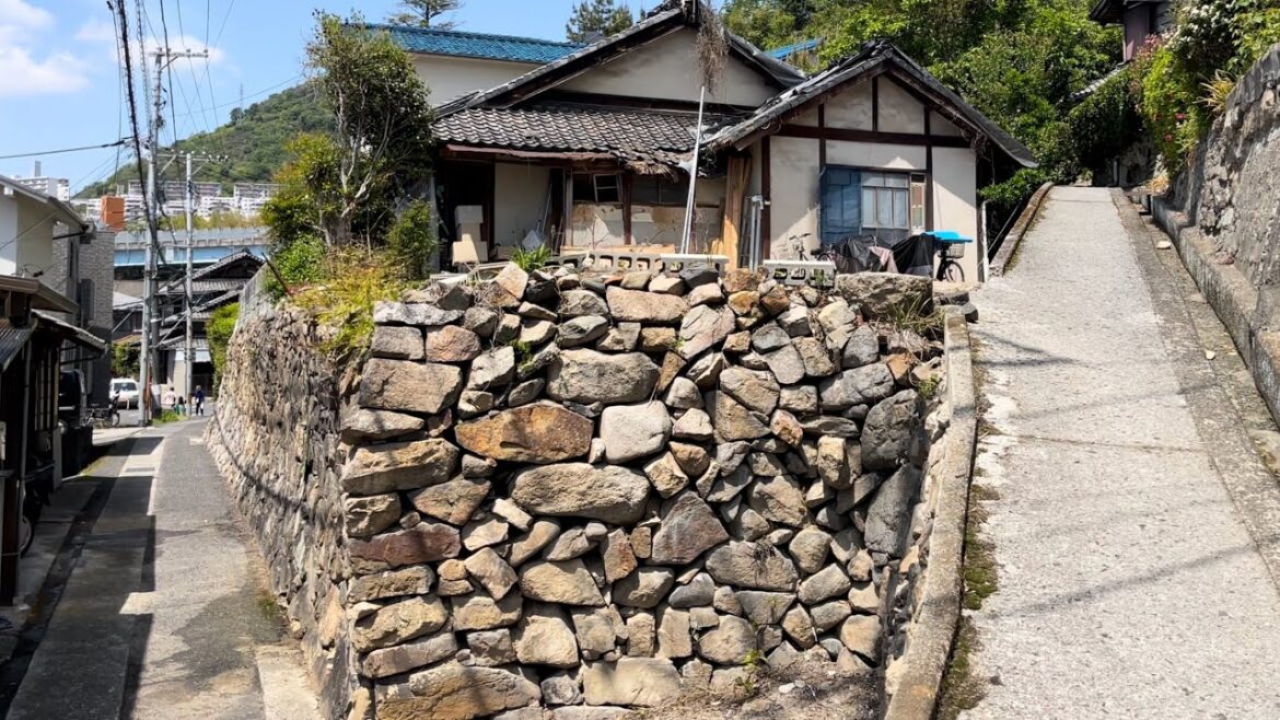 Hiroshima Kusatsu walk, Japan [4K HDR]
