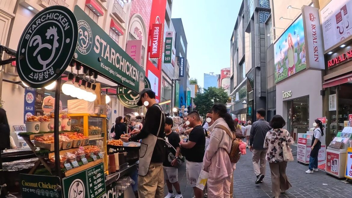 #404 [4K] Walking🟥 Myeongdong Street Food, the most visited tourist attraction in Seoul, Korea #Walk