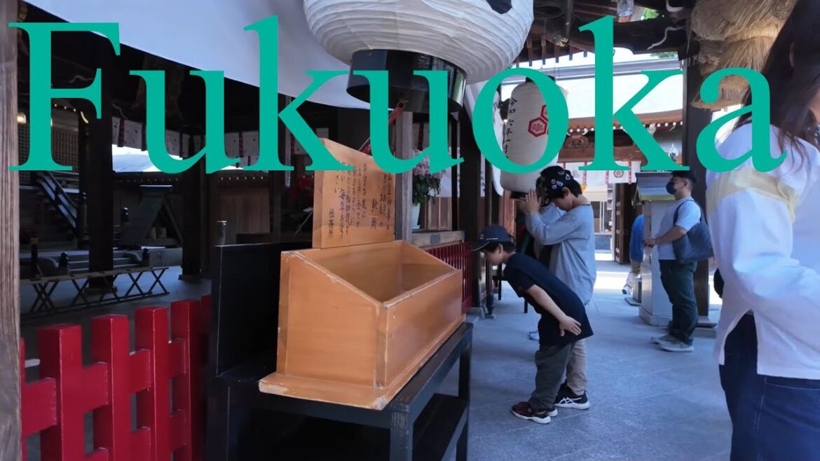 福岡市の天神地域と大濠公園を散策 Walking Tour in Tenjin & Ohori Park Districts, Fukuoka, Japan 福岡市の天神地域と大濠公園を散策 Walking Tour in Tenjin & Ohori Park Districts, Fukuoka, Japan