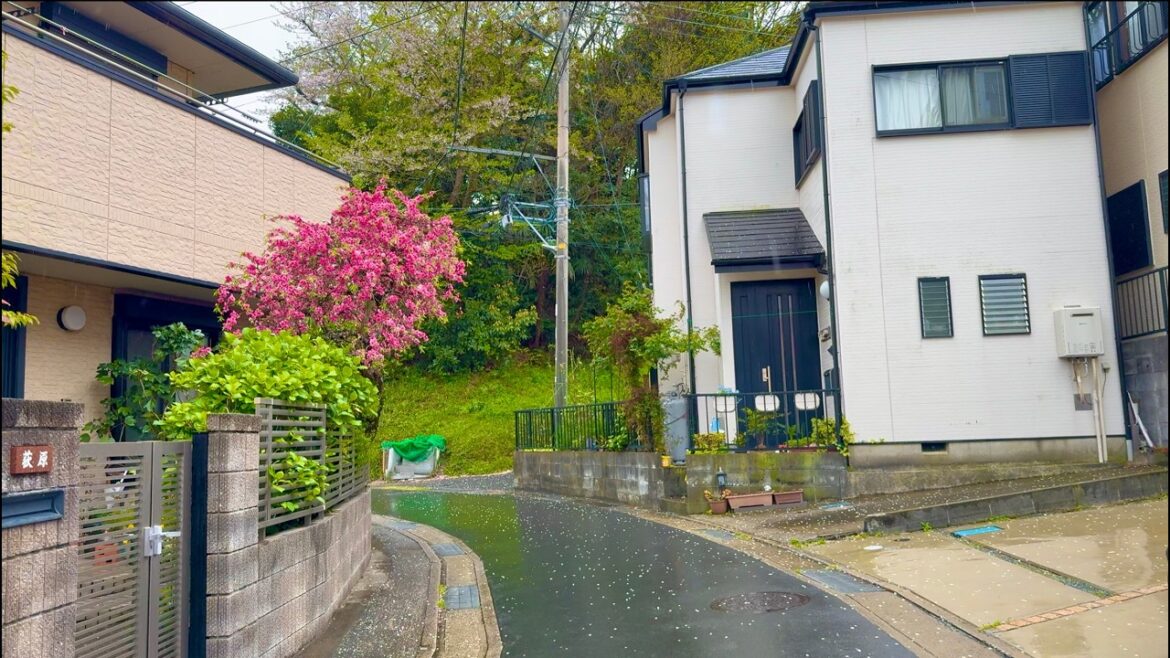 4K HDR Japan Walk – Heavy Rainy Day | Modern Japanese House | Residetial Walking Tour in Yokohama 4K HDR Japan Walk - Heavy Rainy Day | Modern Japanese House | Residetial Walking Tour in Yokohama