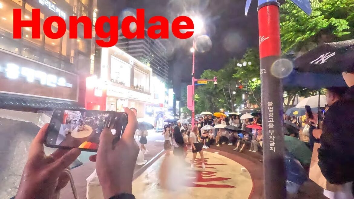 #413 4K Walking🟥 A walk through the rainy streets of Hongdae 홍대 #korea #Seoul #Hongdae #Busking