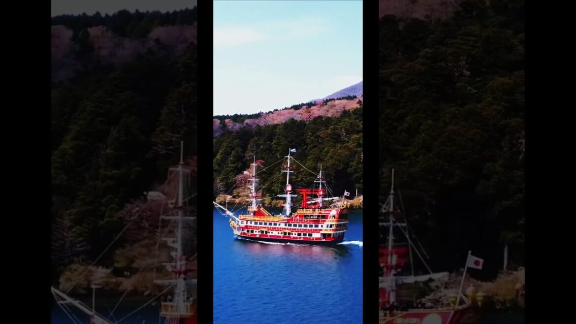 Lake Ashi and Hakone Shrine Lake Ashi and Hakone Shrine