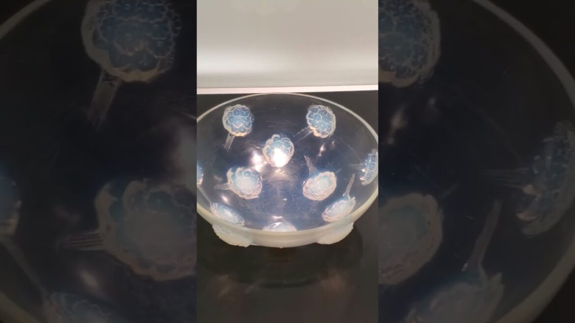 TeamLeip Rene Lalique Art Glass  #teamleip #travel #slowtravel #japan #sapporo #hokkaido #artdeco TeamLeip Rene Lalique Art Glass  #teamleip #travel #slowtravel #japan #sapporo #hokkaido #artdeco
