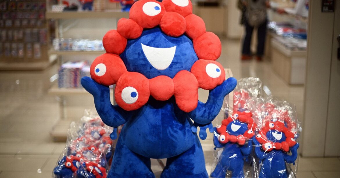 2 university students arrested for allegedly shoplifting Osaka Expo mascot goods 2 university students arrested for allegedly shoplifting Osaka Expo mascot goods