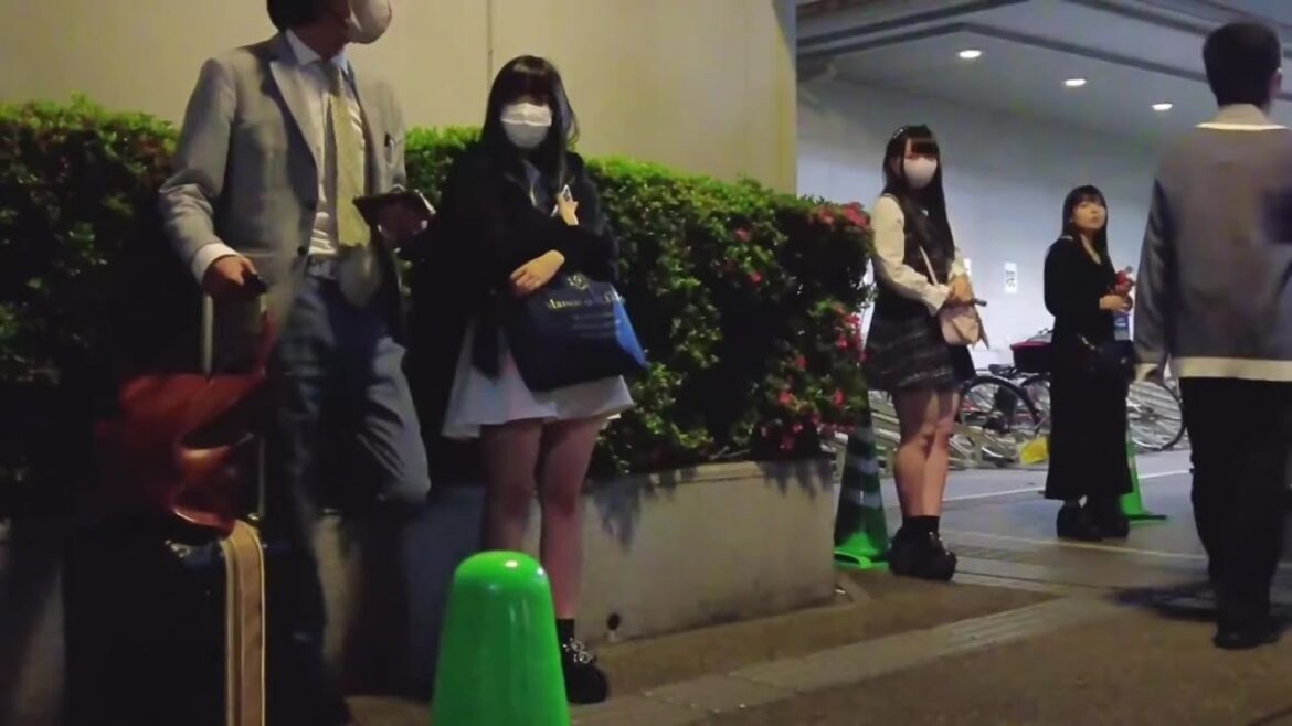 Night Walk At 2AM In Tokyo (Kabukicho, Shinjuku) #10