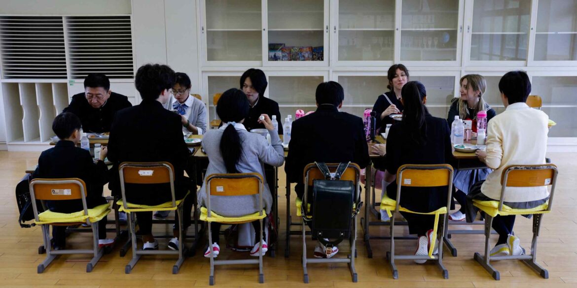 Time to wave goodbye to diplomatic reliance on 'Japan hands'