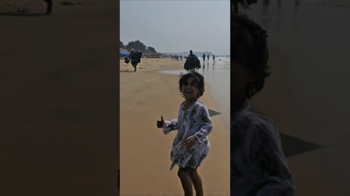 #goa #sea #daughter #enjoy #waves #family #viralvideo #viralreels #love #happy #fun #running #wind #goa #sea #daughter #enjoy #waves #family #viralvideo #viralreels #love #happy #fun #running #wind